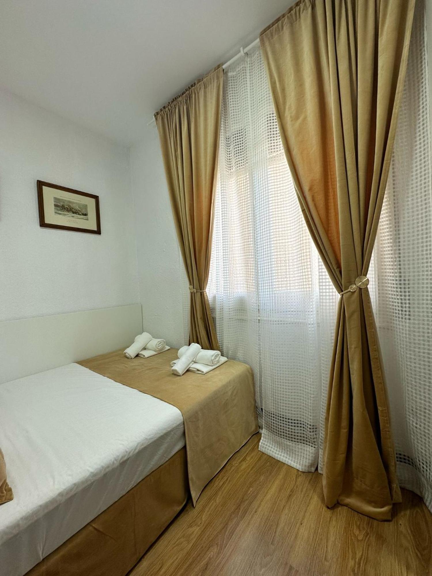 Appartement Mi Casa Es Tu Casa à L'Hospitalet de Llobregat Extérieur photo